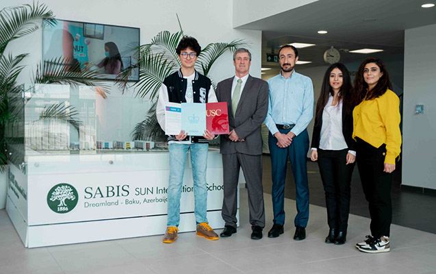 sabis-sun-mektebinin-sagirdi-abs-top-universitetlerine-qebul-edildi