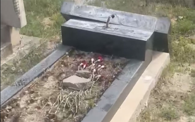 bakida-qebiristanliqda-mezar-daslari-dagidildi