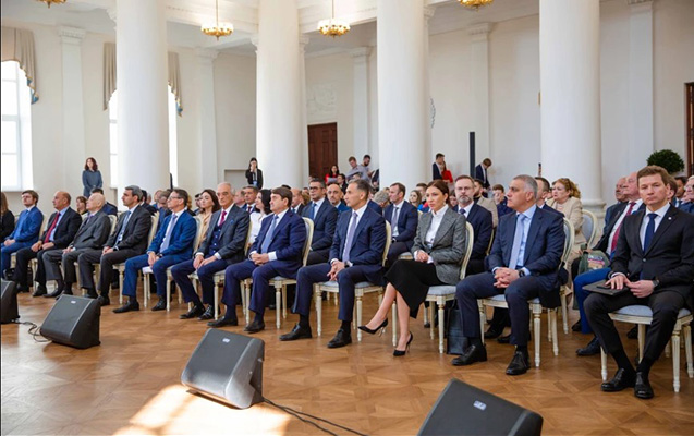 moskvada-heyder-eliyev-ve-baykal-amur-magistral-xetti-movzusunda-tedbir-kecirildi