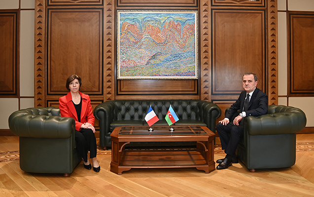 azerbaycan-ve-fransa-xin-rehberleri-gorusdu