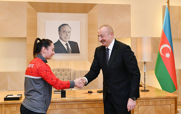 prezidentle-idmancilarin-gorusunde-semimi-anlar