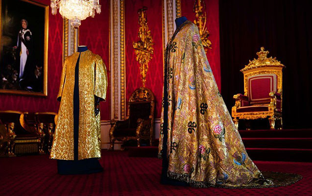 kral-ve-kralica-tacqoyma-zamani-bu-libaslari-geyinecek