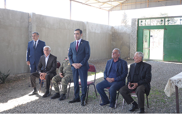 yap-ci-deputat-kendlerde-sakinleri-qebul-etdi