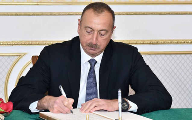 dovlet-gomruk-komitesi-kollegiyasinin-terkibi-tesdiq-edildi