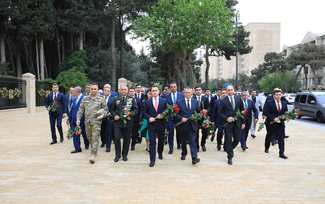 nizamide-heyder-eliyevin-100-illik-yubileyi-munasibetile-konfrans