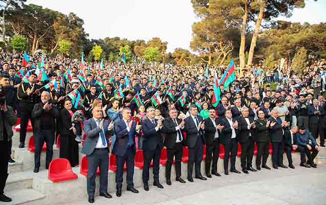 xetaide-heyder-eliyevin-100-illiyine-hesr-olunan-konsert-kecirildi