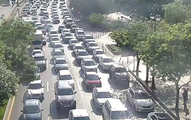 bakinin-bu-yollarinda-tixac-var