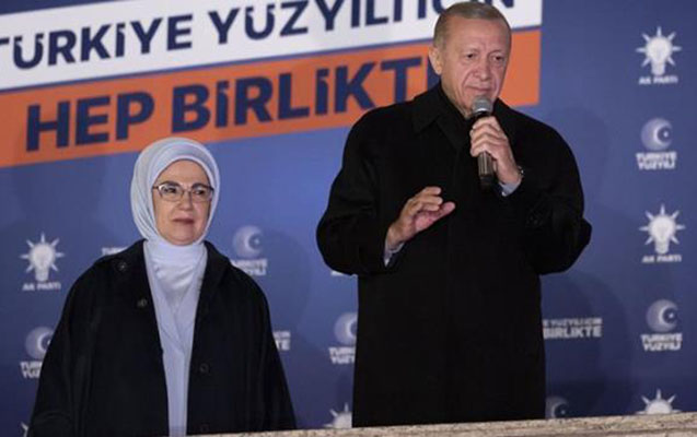 erdogan-balkon-cixisi-etdi