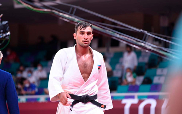 kotsoyevin-gumus-medalini-elinden-aldilar