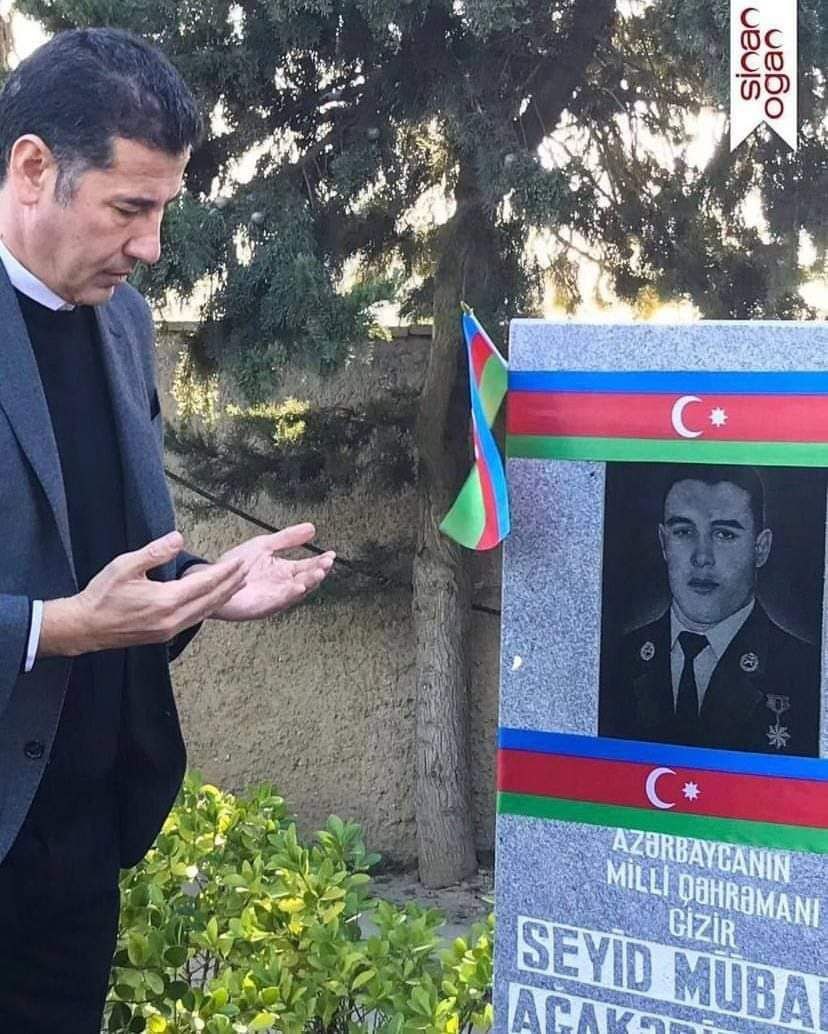 Sinan Oğan Mübariz İbrahimovun məzarı başında... - Foto