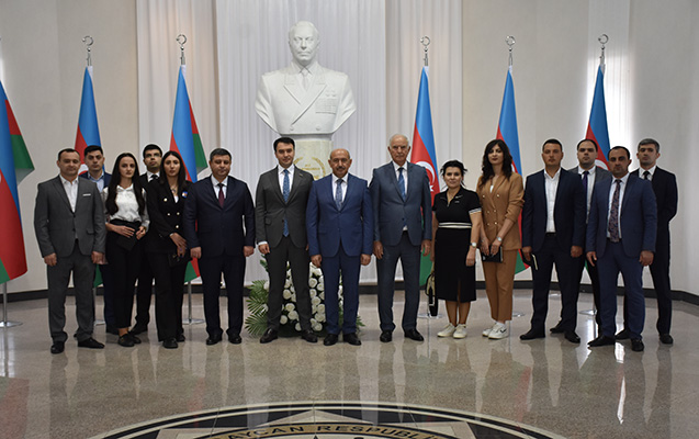 heyder-eliyev-siyasi-mektebinin-istirakcilari-dtx-akademiyasinda