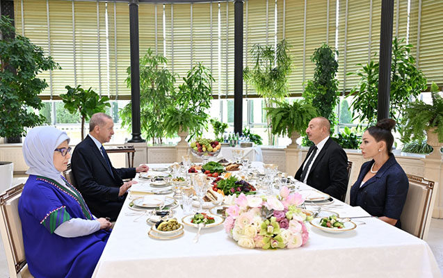azerbaycan-ve-turkiye-prezidentleri-birge-isci-nahari-etdiler