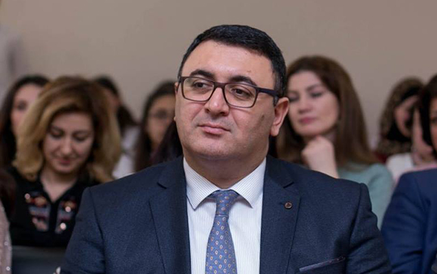 eri-sikayete-gelmisdi-melum-oldu-ki-xanimi-ondan-mekteb-adi-ile-pul-alir