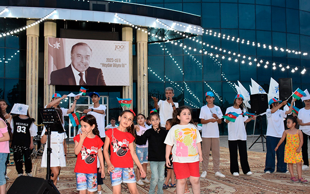 imislide-heyder-eliyev-qurtulusdan-qelebeye-adli-tedbir-kecirilib