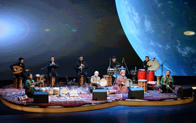 mugam-alemi-vi-beynelxalq-musiqi-festivalinin-acilis-konserti-olub