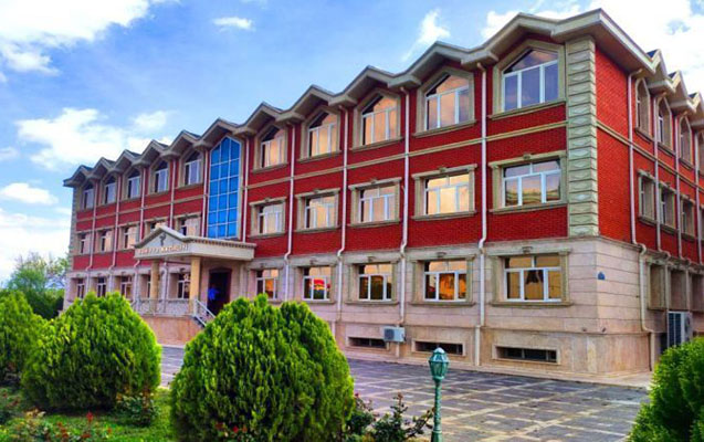 naxcivanda-bas-hekim-isden-cixarildi