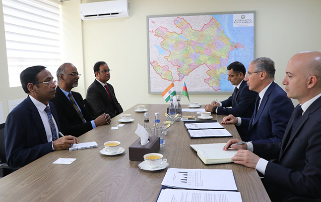 muxtar-babayev-hindistan-sefiri-ile-gorusdu