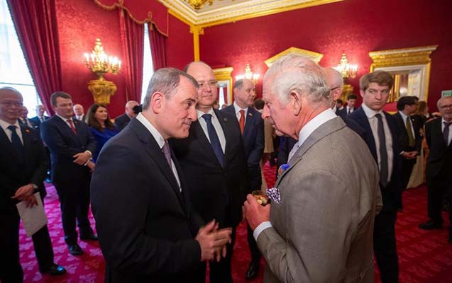 Ceyhun Bayramov III Çarlzla görüşdü