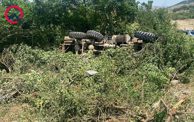 Şabranda ağır qəza oldu, iki nəfər öldü — Fotolar