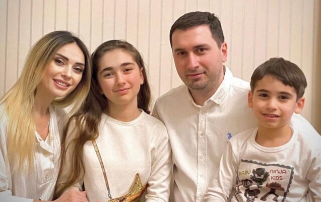 heyat-yoldasimla-istirahetde-tanis-olmusam