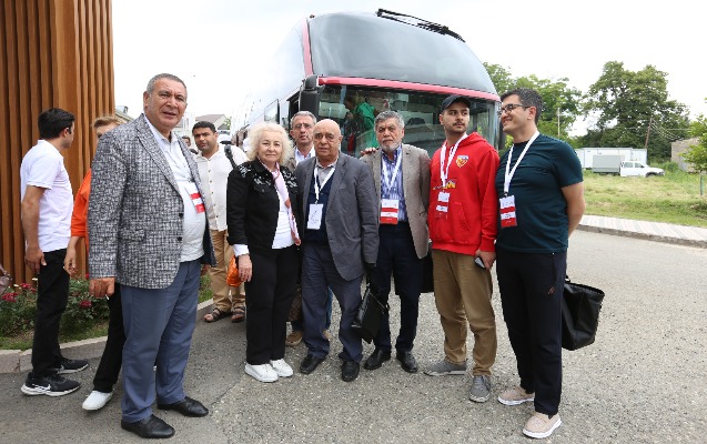 vaqif-poeziya-gunlerinin-istirakcilari-susada-toplasib