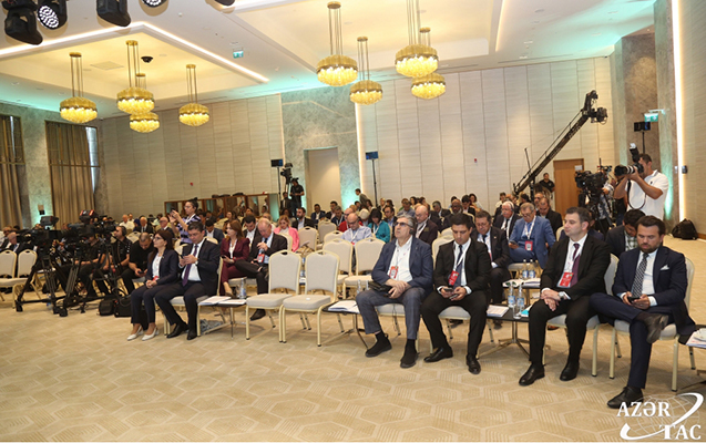 susada-qlobal-media-forumu-yekunlasdi