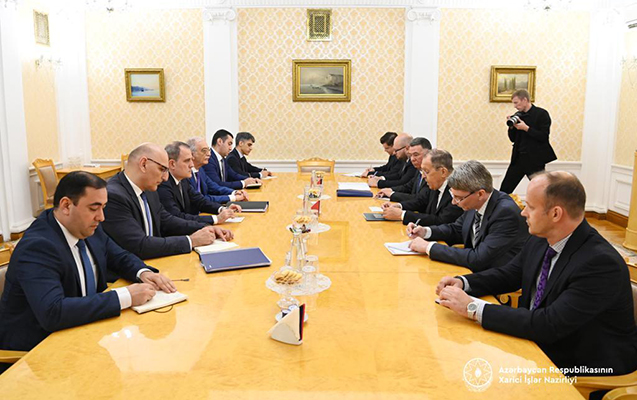 bayramov-lavrovla-gorusdu
