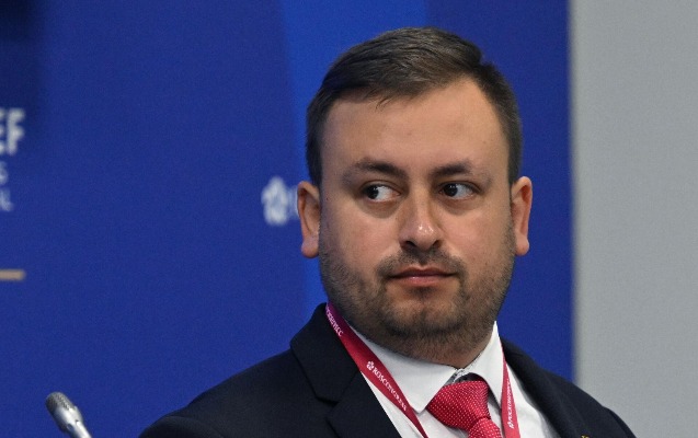 sputnik-litvanin-bas-redaktoru-latviyani-terk-etdi