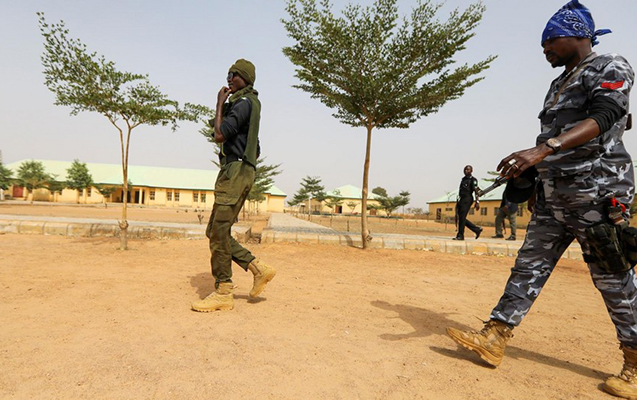 nigerde-jurnalistlere-hucum-olundu