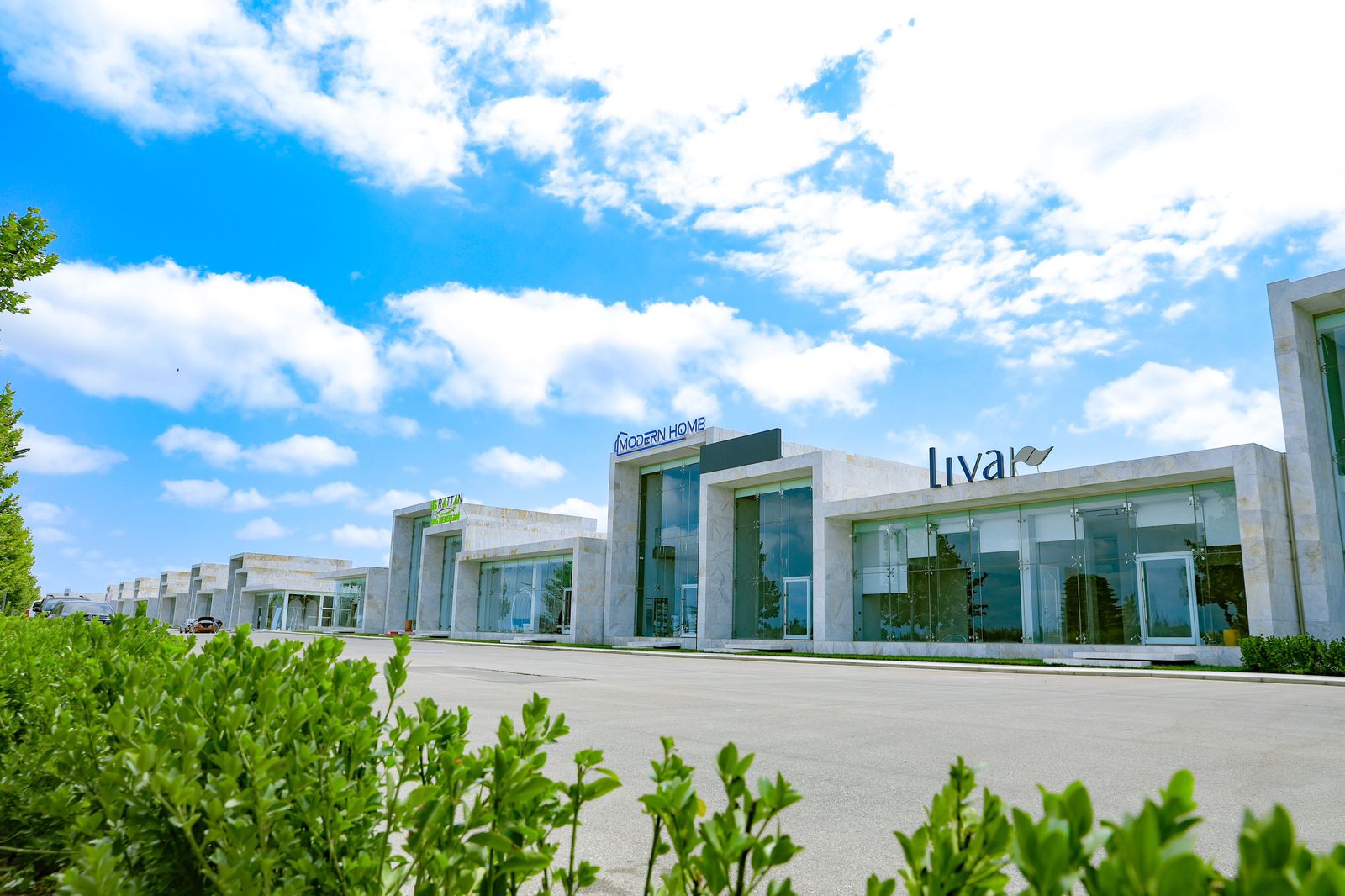 “Gala Shopping Village” artıq xidmətinizdədir!