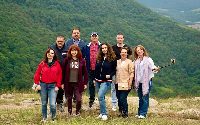 elmar-huseynovun-ailesi-iller-sonra-azerbaycanda