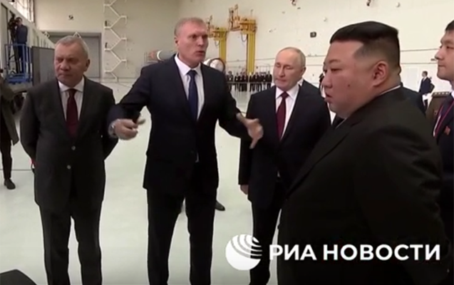 kim-cen-in-rusiyada-raketlere-baxis-kecirdi