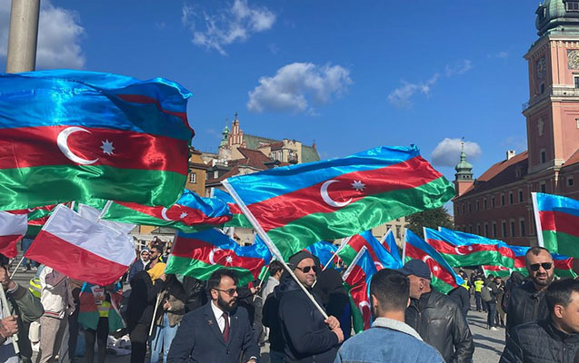 varsavada-azerbaycanlilar-ermenistanin-mina-terroruna-etiraz-edir