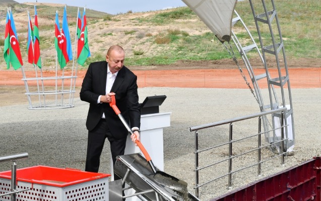 prezident-fuzulide-2-kendin-temelini-qoydu