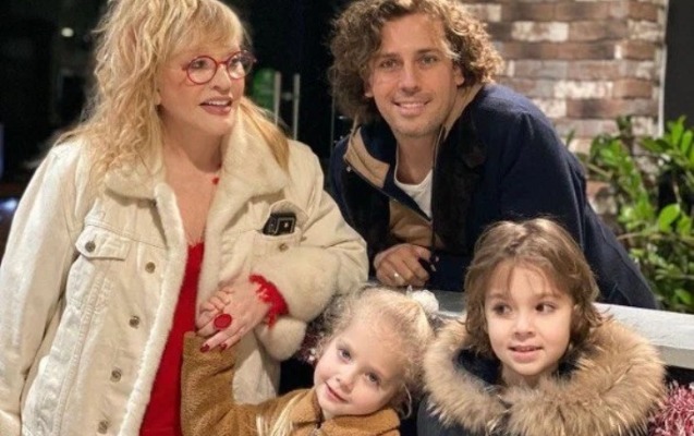 alla-puqacova-ovladlari-ile-israili-terk-etdi