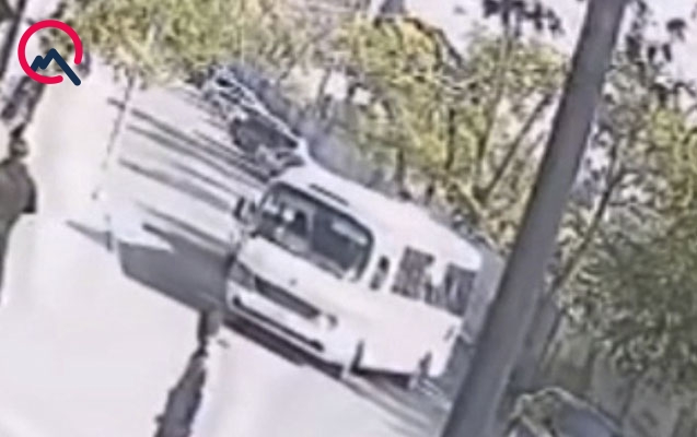 gencede-avtobusun-xendeye-asmasinin