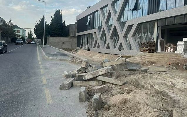 piyada-sekisi-parkinq-yerine-cevrilir