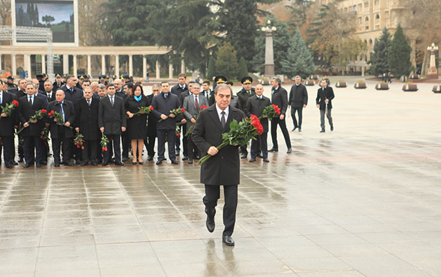 gencede-heyder-eliyevin-anim-gunu-kecirildi