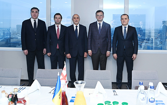ceyhun-bayramov-guam-in-xarici-isler-nazirlerinin-qeyri-resmi-gorusunde