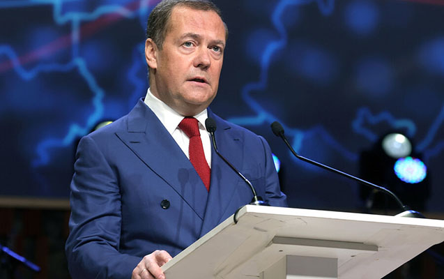 medvedev-usaqliq-arzusundan-danisdi