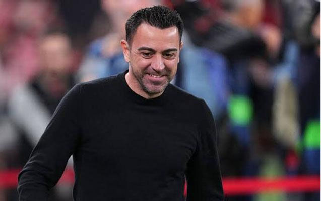 xavi-bu-futbolcudan-narazidir