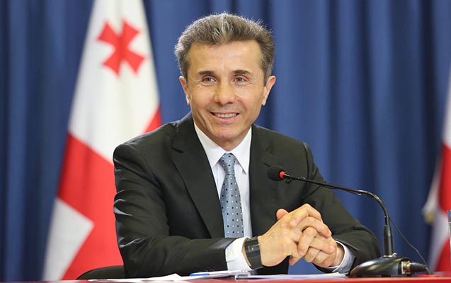 ivanisvili-siyasete-qayidib