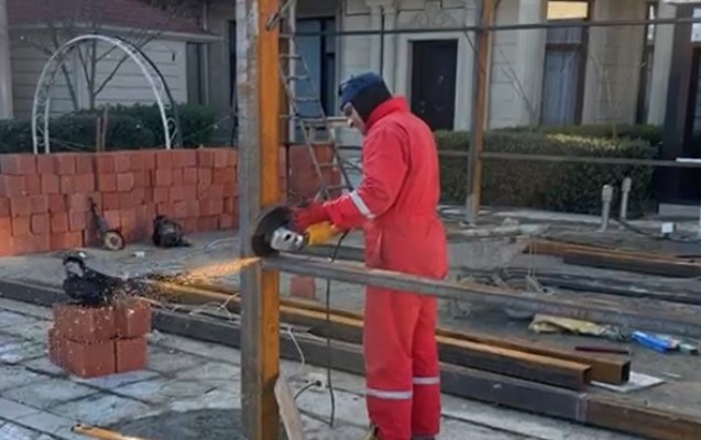 bu-hotelin-erazisinde-qanunsuz-tikinti-aparilirmis