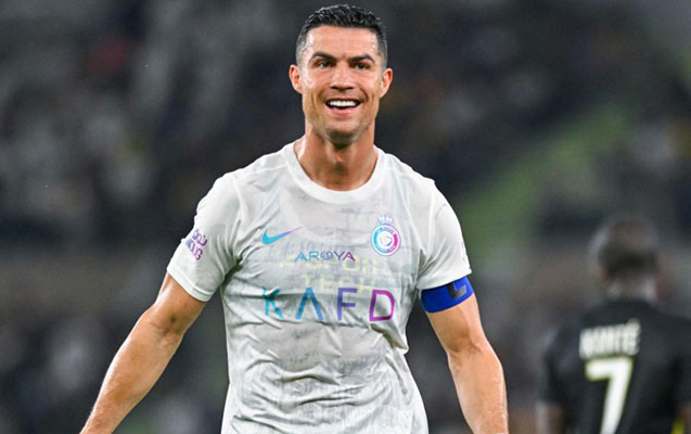 ronaldo-messiye-qarsi-oynamayacaq
