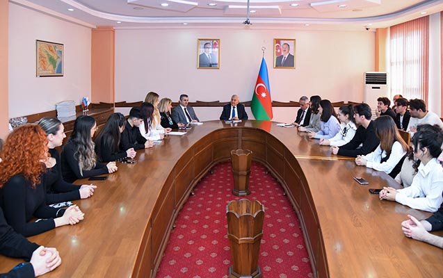 bmu-nun-ictimai-ve-sosial-heyatinda-ferqlenen-telebeler-mukafatlandirilib