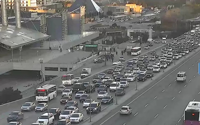 ekser-yollarda-tixac-var