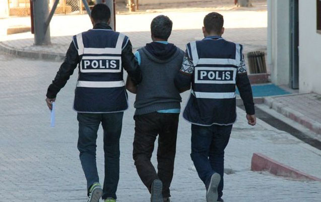 В связи со стрельбой в Стамбуле задержаны 17 человек