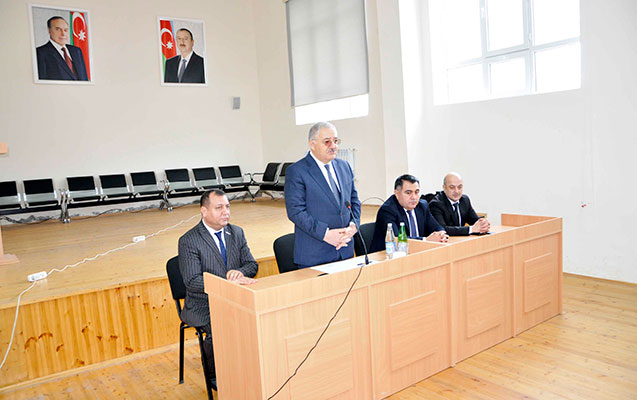 vaqif-hesenov-seyyar-qebul-kecirdi
