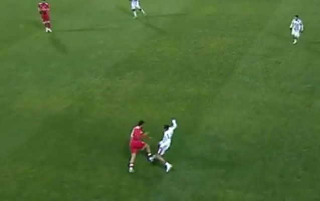 premyer-liqa-matclarinda-eyni-epizodlarda-ferqli-qerarlar