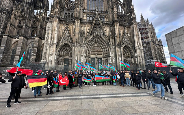 almaniyada-xocali-soyqiriminin-32-ci-ildonumu-ile-bagli-aksiya